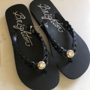 Brighton black flip flops, NEW, cruise, size 6